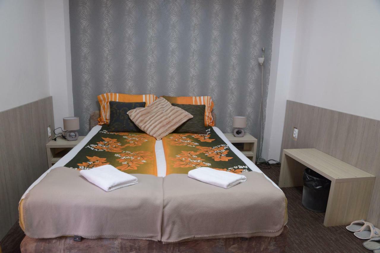 Guest House Golden Coin Ni Exteriör bild