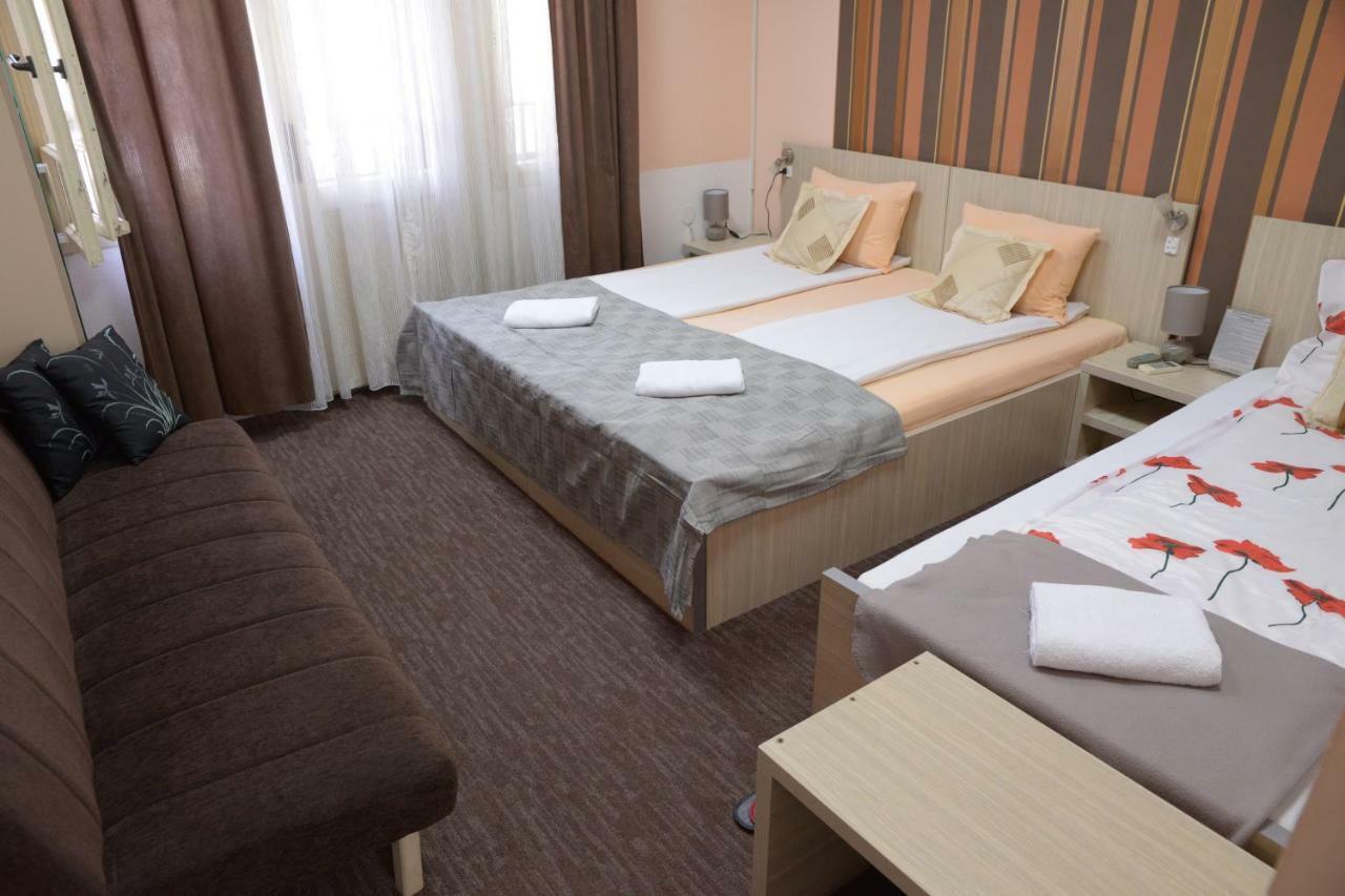 Guest House Golden Coin Ni Exteriör bild